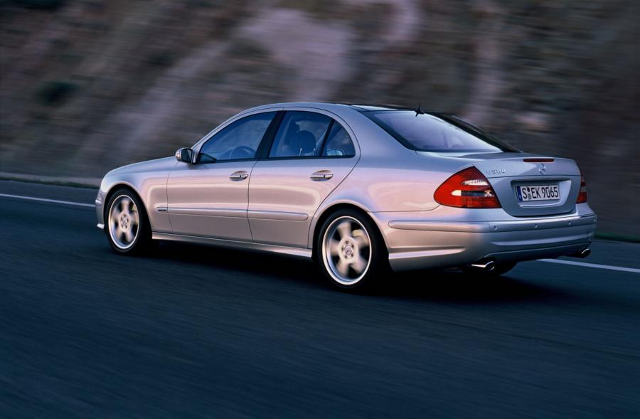  Mercedes-Benz E-Class 2002 года  (фото 122 из 448)